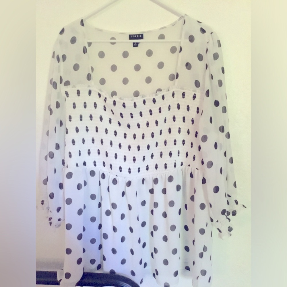 Torrid polka dot sheer blouse size 3
